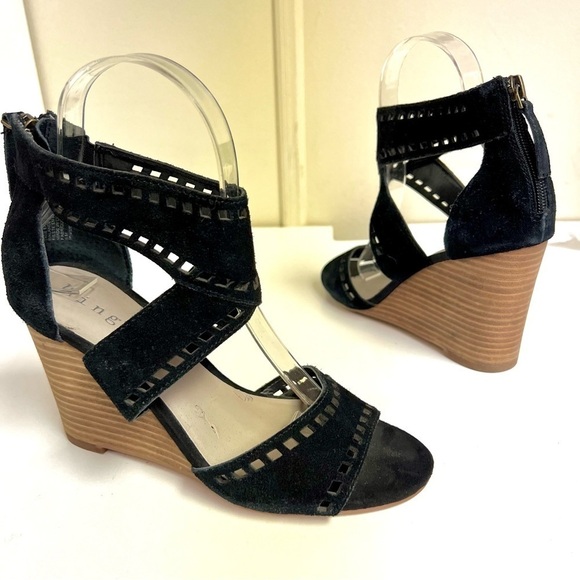 HINGE Tige En Cuir Black suede Boho Leather Open Toe wedged Sandal Heels size 6 - Picture 1 of 10
